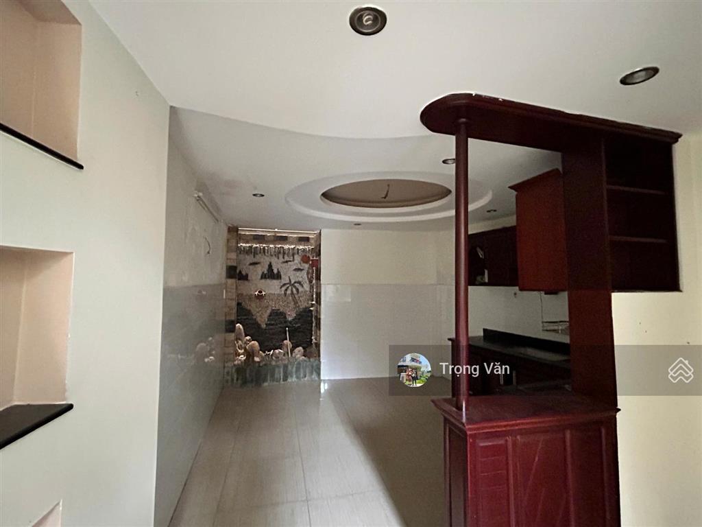 Gấp bán 6.2 tỷ  hẻm trước nhà 4m  nhà 5 tầng 5pn 5wc  sổ 52,1m² (4,48 x 12,5)