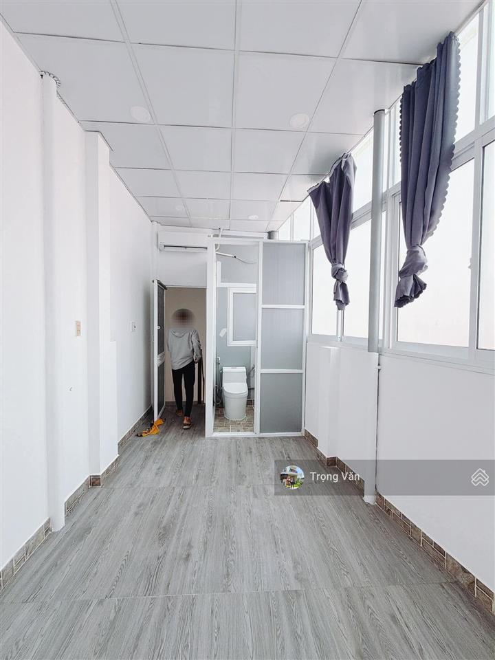 Chỉ 4,25 tỷ  ngang 6,91m  thẳng 1 trục ra mặt tiền tôn đản  nhà 4 tầng 3pn 3wc