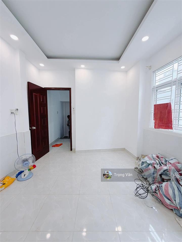 Chỉ 4,25 tỷ  ngang 6,91m  thẳng 1 trục ra mặt tiền tôn đản  nhà 4 tầng 3pn 3wc