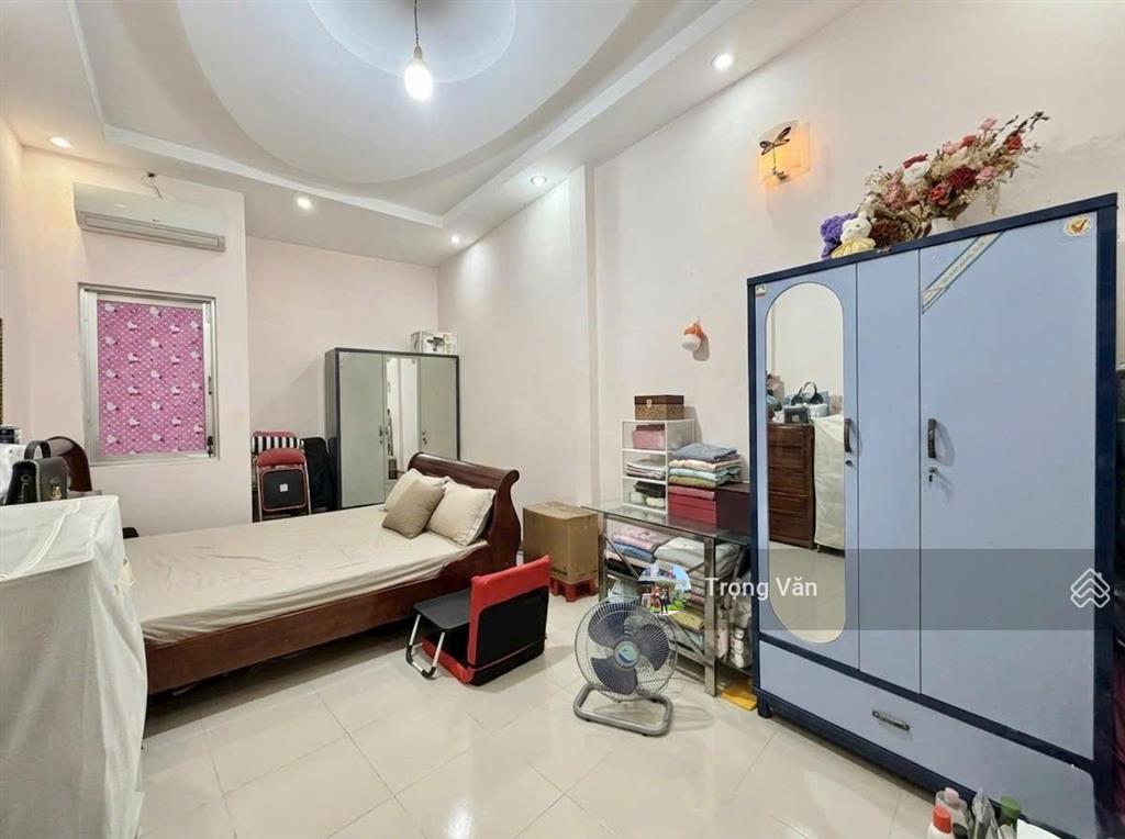 Nhà mặt hẻm xe tải 6m sát mặt tiền lê văn sỹ quận 3  sổ 49,6m². chỉ 10,6 tỷ