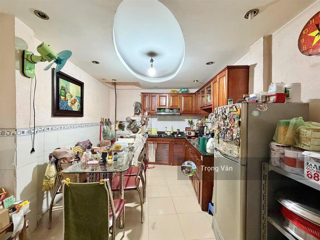 Nhà mặt hẻm xe tải 6m sát mặt tiền lê văn sỹ quận 3  sổ 49,6m². chỉ 10,6 tỷ