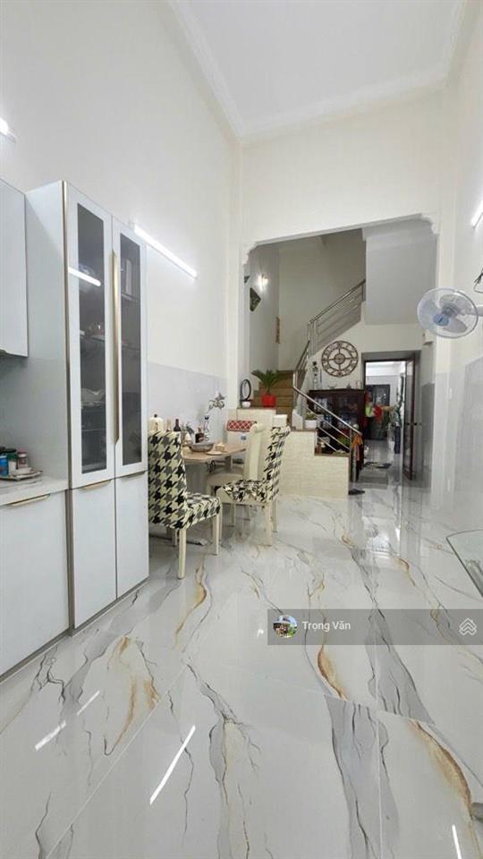 Hẻm 4m tôn thất tùng  nhà 5 tầng hc đủ  5pn 6wc  diện tích 62m². chỉ 13,9 tỷ