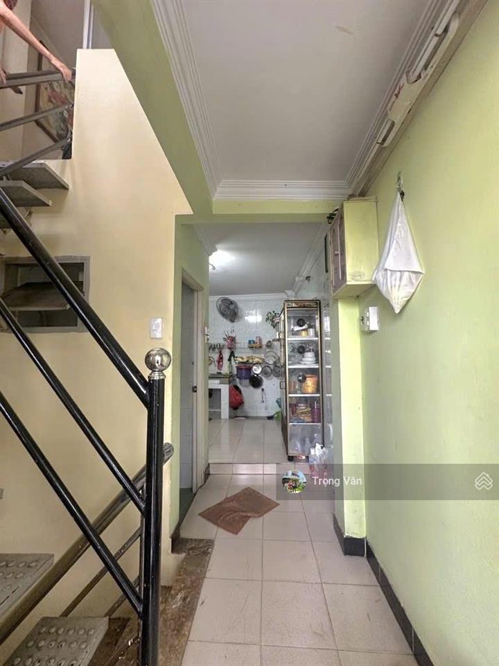 Mặt tiền huỳnh văn bánh (15m)  nhà 5 tầng 6 pn. chỉ 8,7 tỷ