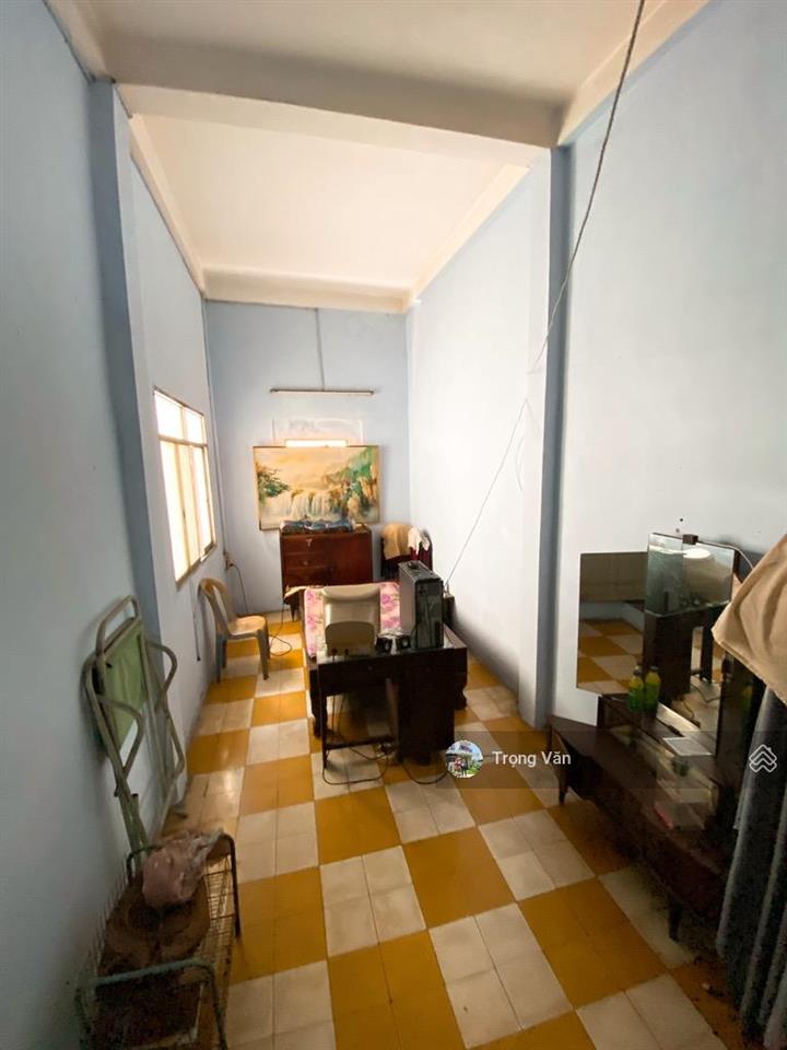 Căn góc mặt tiền trần hưng đạo (40m)  nhà 4 tầng btct hc đủ  sổ 58,2m². giá tốt 23,5 tỷ