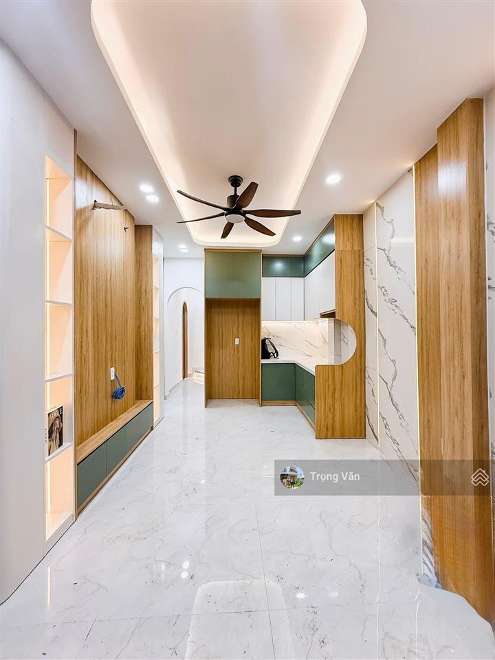 1 căn duy nhất  võ văn tần hiếm bán  nhà 4 tầng 2pn 3wc. chỉ 4,95 tỷ
