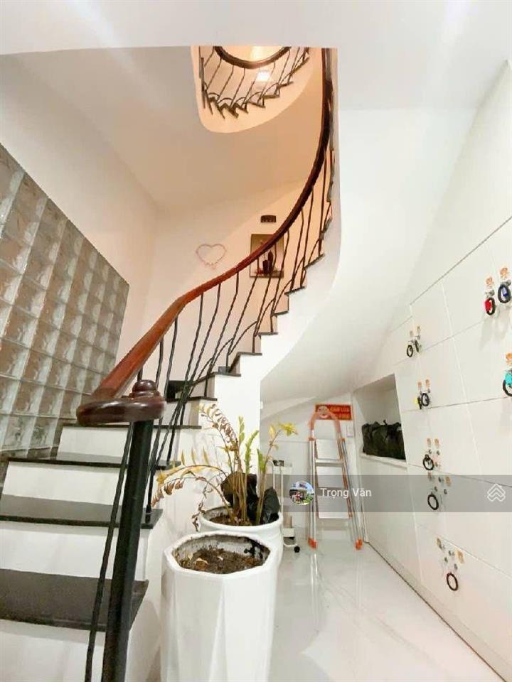 Mặt tiền lý thường kiệt (30m)  nhà 6 tầng 360m² sàn hc đủ. giá 32,5 tỷ