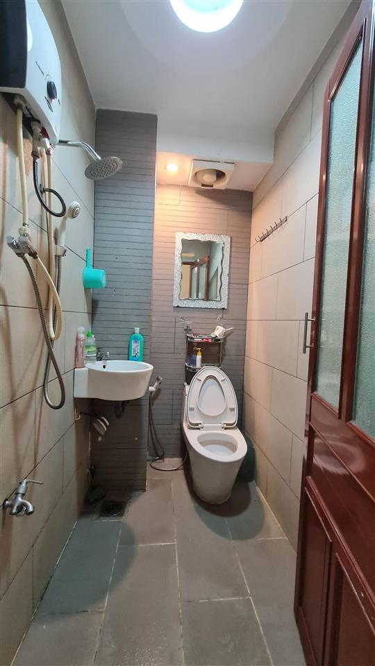 Chdv sát quận 1  sổ 63,1m2  dòng tiền 25 triệu/tháng. giá 7,7 tỷ