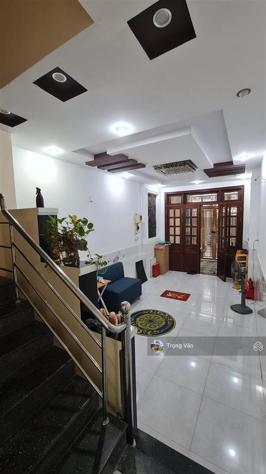 Chdv sát quận 1  sổ 63,1m2  dòng tiền 25 triệu/tháng. giá 7,7 tỷ