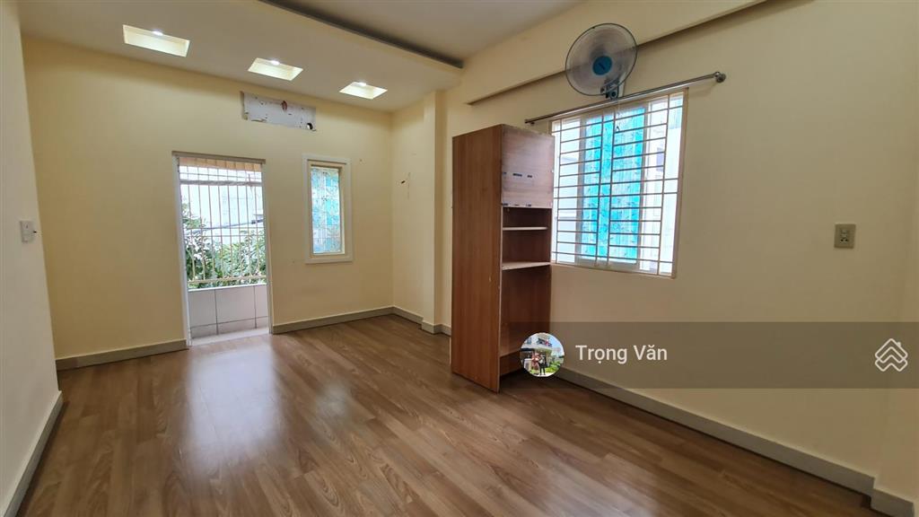 Chdv sát quận 1  sổ 63,1m2  dòng tiền 25 triệu/tháng. giá 7,7 tỷ