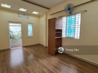 Chdv sát quận 1  sổ 63,1m2  dòng tiền 25 triệu/tháng. giá 8,2 tỷ