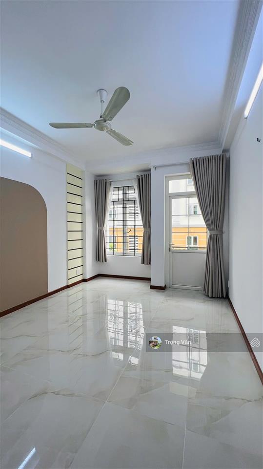 Hẻm xe hơi đỗ cửa tô hiến thành  nhà 4 tầng 6pn 4wc  sổ 56,6m2. chỉ 14,9 tỷ