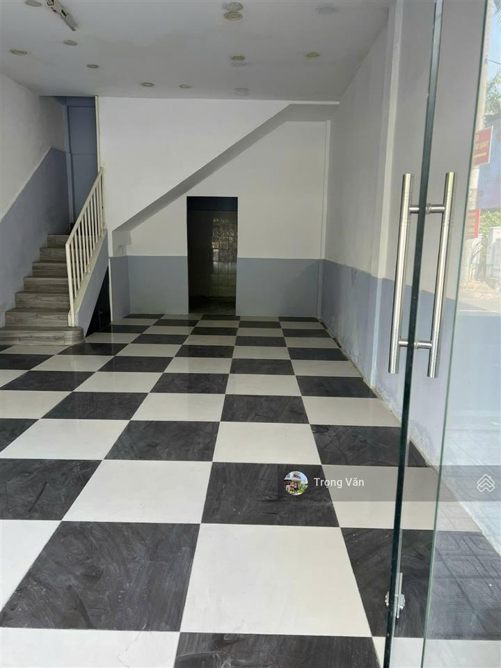 Cho thuê nhà nguyên căn mặt tiền hồ văn huê  ngang 4m x 10m. giá 21 triệu/th