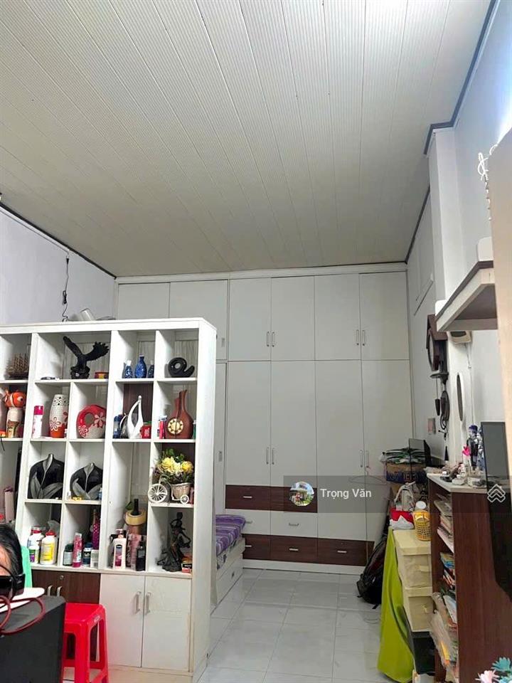 1 đời chủ  dãy phòng trọ 134m²  hẻm sạch, thoáng. chỉ 10,8 tỷ