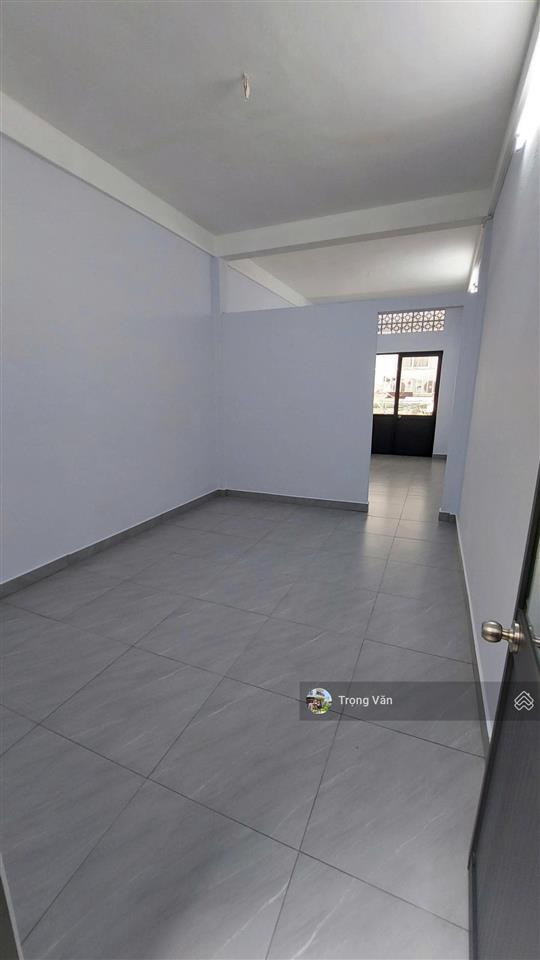 Giá tốt 10,9 tỷ  sổ 61,79m²  sát mặt tiền đinh tiên hoàng  hẻm thoáng gần 4m