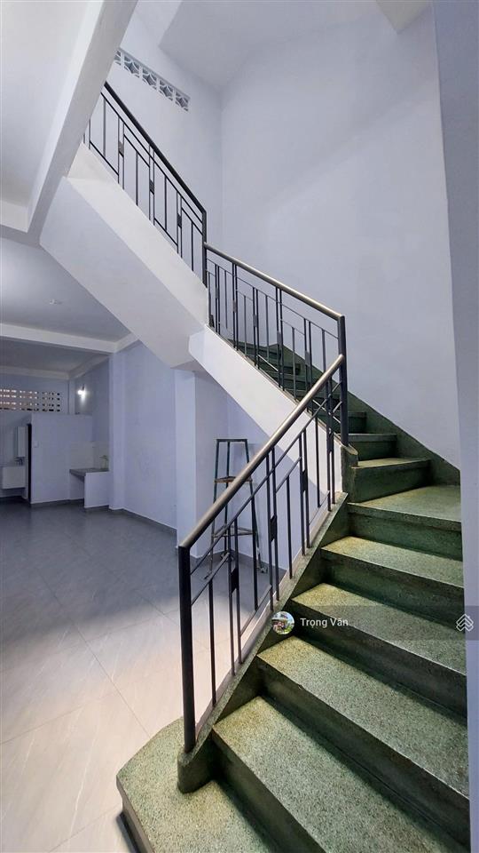 Giá tốt 10,9 tỷ  sổ 61,79m²  sát mặt tiền đinh tiên hoàng  hẻm thoáng gần 4m