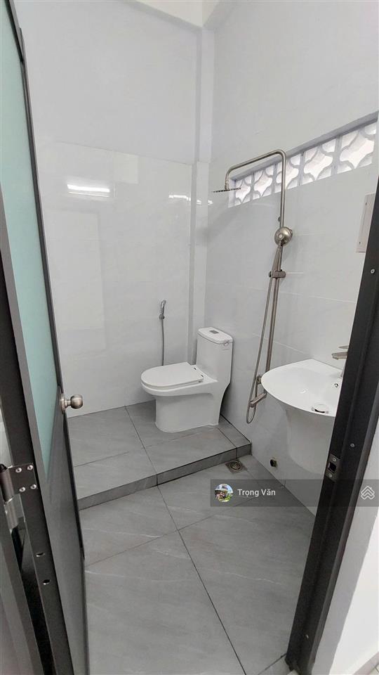 Giá tốt 10,9 tỷ  sổ 61,79m²  sát mặt tiền đinh tiên hoàng  hẻm thoáng gần 4m