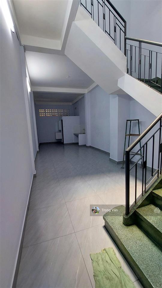 Giá tốt 10,9 tỷ  sổ 61,79m²  sát mặt tiền đinh tiên hoàng  hẻm thoáng gần 4m