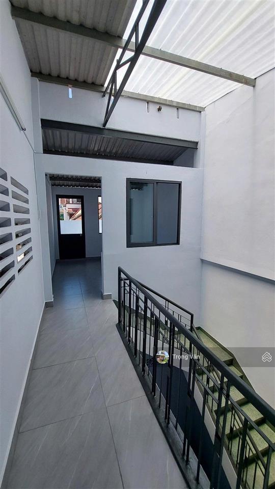 Giá tốt 10,9 tỷ  sổ 61,79m²  sát mặt tiền đinh tiên hoàng  hẻm thoáng gần 4m