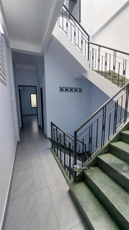 Giá tốt 10,9 tỷ  sổ 61,79m²  sát mặt tiền đinh tiên hoàng  hẻm thoáng gần 4m