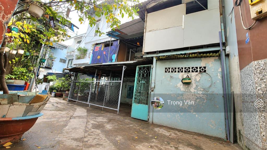 Trước nhà 5m  sau lưng căn mặt tiền trần bình trọng  sổ 75,7m² (8,09m x 9,68m). chỉ 10,3 tỷ