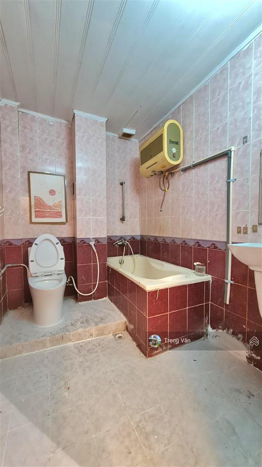 Mặt tiền lê văn sỹ (30m)  nhà 4 tầng btct  sổ 97,1m² (4,01 x 22,21m). chỉ 28,8 tỷ