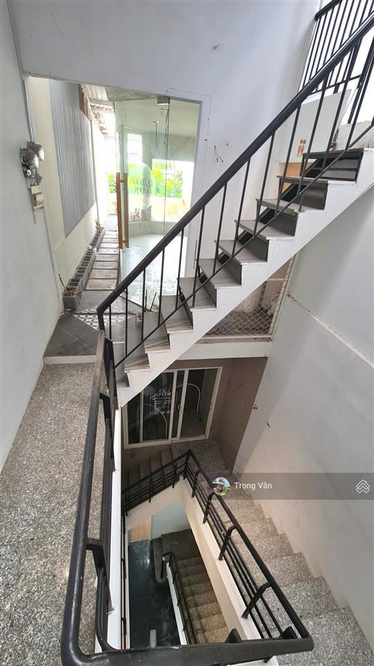 Mặt tiền lê văn sỹ (30m)  nhà 4 tầng btct  sổ 97,1m² (4,01 x 22,21m). chỉ 28,8 tỷ