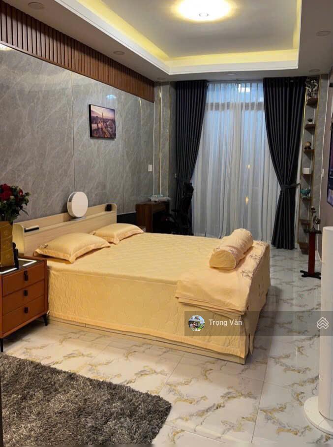 Mặt tiền view sông tôn thất thuyết  62m²  nhà mới 4 tầng hc đủ. chỉ 13 tỷ