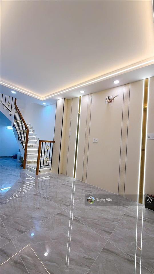 Chỉ 5,6 tỷ  khu phân lô hẻm 4m hoàng diệu giáp q1  nhà mới 4 tầng như hình