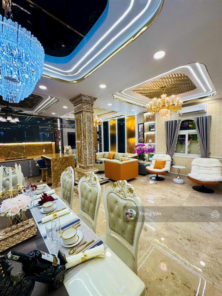 Xe hơi đỗ cửa  cạnh nhà thờ sao mai  nhà mới sổ 73,7m². chỉ 11,5 tỷ