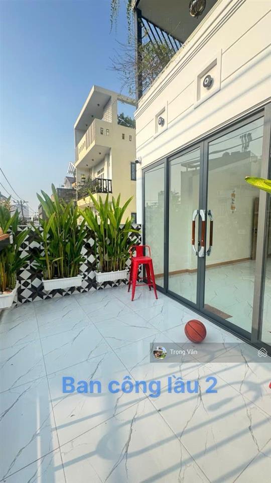 Nhà mặt tiền phan văn trị  4 tầng 6 pn  dt 63m² đất (ngang 5,3m). chỉ 11,6 tỷ