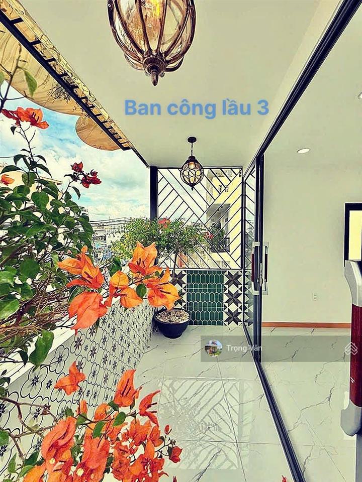 Nhà mặt tiền phan văn trị  4 tầng 6 pn  dt 63m² đất (ngang 5,3m). chỉ 11,6 tỷ