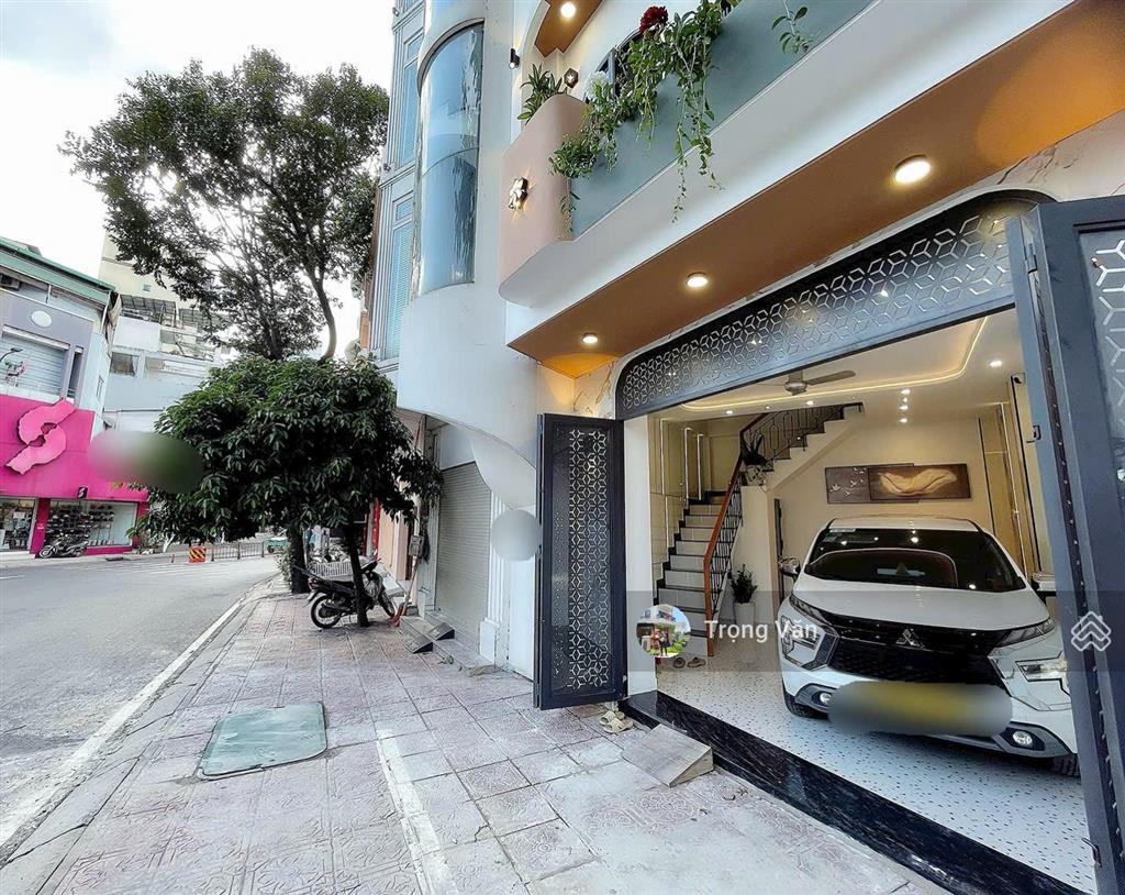Chỉ 10,55 tỷ  mặt tiền trường sa view đẹp  nhà mới 5 tầng  ngang 4,48m