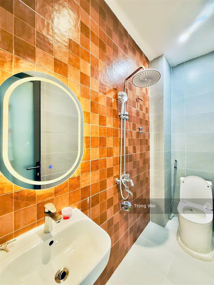 Chỉ 10,55 tỷ  mặt tiền trường sa view đẹp  nhà mới 5 tầng  ngang 4,48m