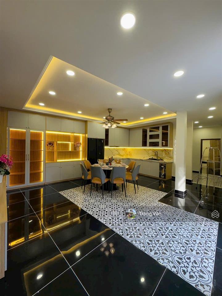 Nhà thật  giáp bắc hải q10  chỉ 6,7 tỷ  sổ hồng 72,27m² (ngang 15m)  nhà lung linh 3pn 4wc