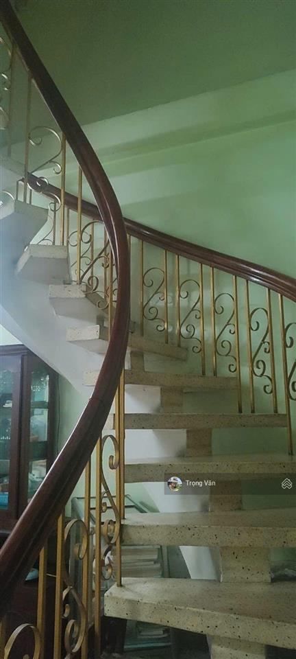 Diện tích khủng 165m²  có thể tách thành 2 căn  xe hơi đỗ cửa  nhà cũ 5 tầng hc đủ. giá 19,5 tỷ