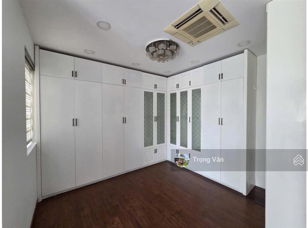 Bán biệt thự 7 x 17,5m  khu compound nine south ven sông  full nội thất. giá 17,5 tỷ
