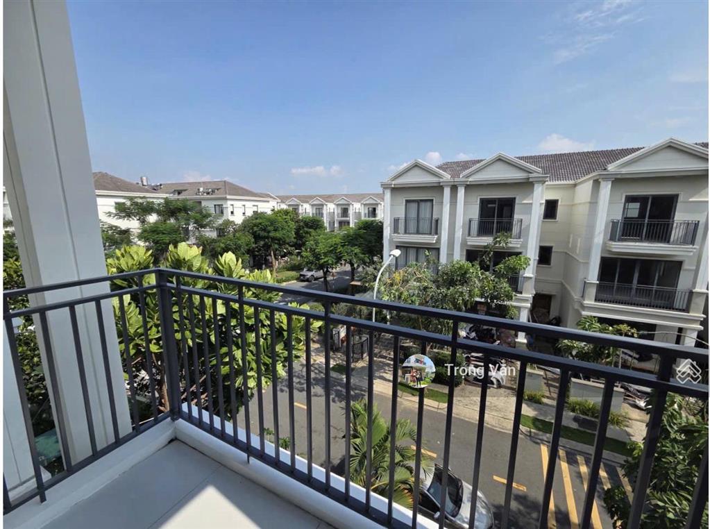 Bán biệt thự 7 x 17,5m  khu compound nine south ven sông  full nội thất. giá 17,5 tỷ