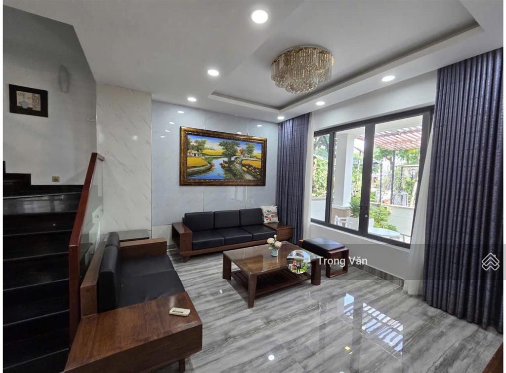Bán biệt thự 7 x 17,5m  khu compound nine south ven sông  full nội thất. giá 17,5 tỷ