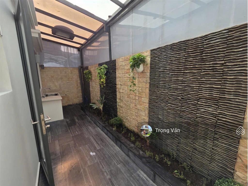 Bán biệt thự 7 x 17,5m  khu compound nine south ven sông  full nội thất. giá 17,5 tỷ