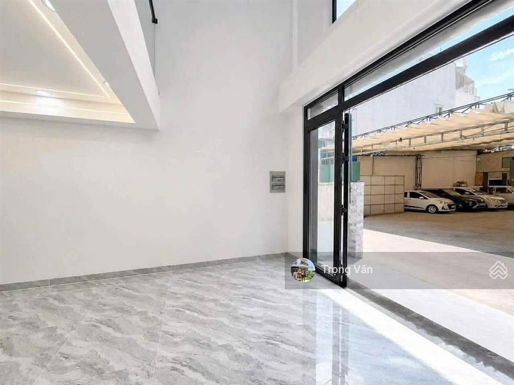Hẻm xe hơi né, giáp quận 1  nhà mới xây 2026 từ móng  6 tầng + có thang máy. giá 11,5 tỷ
