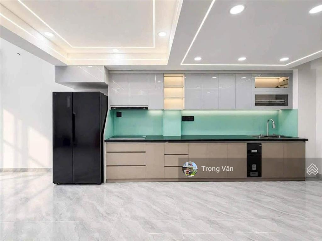 Hẻm xe hơi né, giáp quận 1  nhà mới xây 2026 từ móng  6 tầng + có thang máy. giá 11,5 tỷ