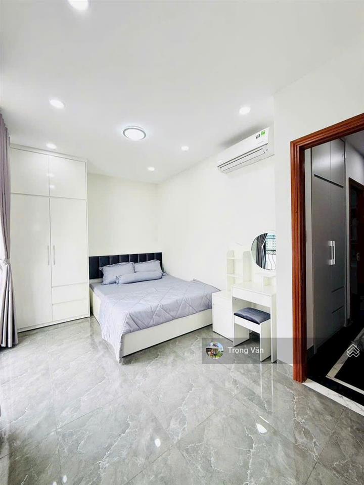 Mặt đường khu phan xích long vip  sổ 50,5m2 (6,66 x 8)  nhà mới xây từ móng 2026 có thang máy
