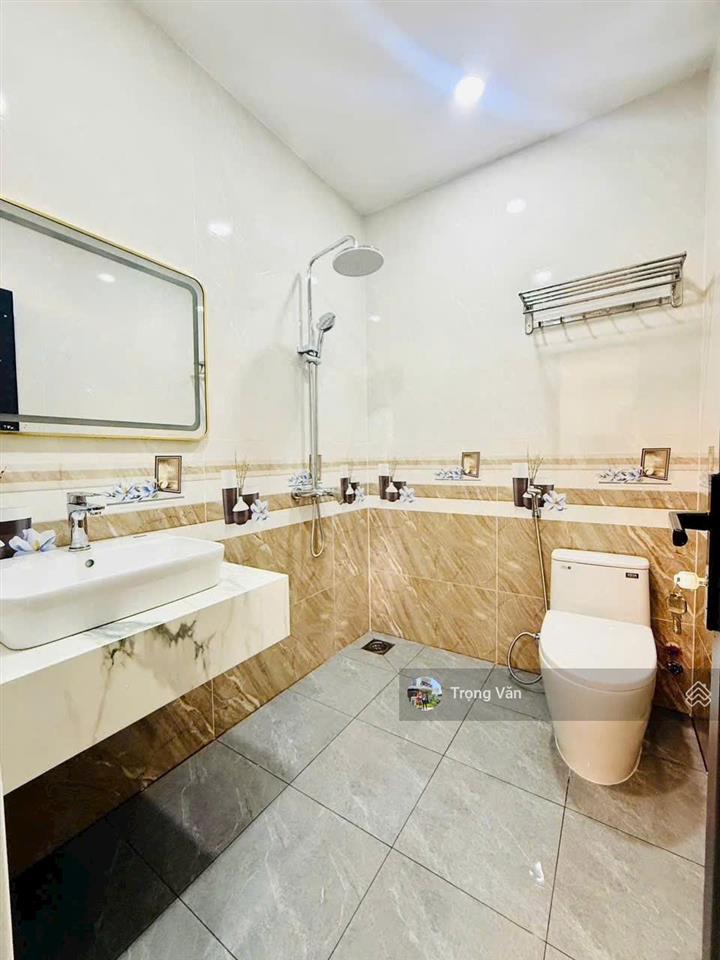 Mặt đường khu phan xích long vip  sổ 50,5m2 (6,66 x 8)  nhà mới xây từ móng 2026 có thang máy