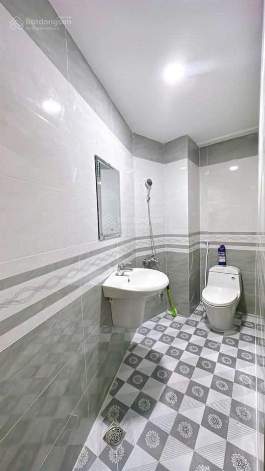 Chỉ 4,7 tỷ  nhà 5 tầng hoàn công đủ  sổ 37,7m2 (ngang 7,62m)  tôn thất thuyết