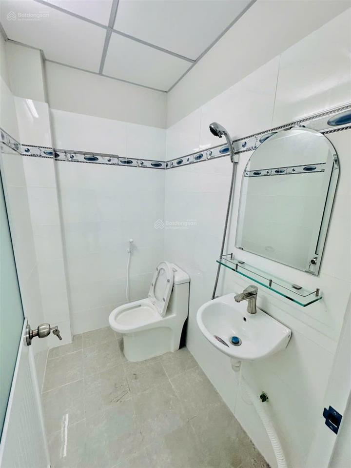 Giá 4 tỷ (chỉ 68 triệu/m2)  sổ hồng 58,8 m2  nhà mới 2 tầng  đoàn văn bơ