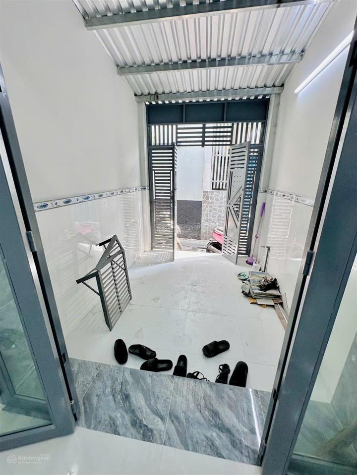 Giá 4 tỷ (chỉ 68 triệu/m2)  sổ hồng 58,8 m2  nhà mới 2 tầng  đoàn văn bơ