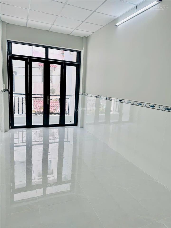 Giá 4 tỷ (chỉ 68 triệu/m2)  sổ hồng 58,8 m2  nhà mới 2 tầng  đoàn văn bơ