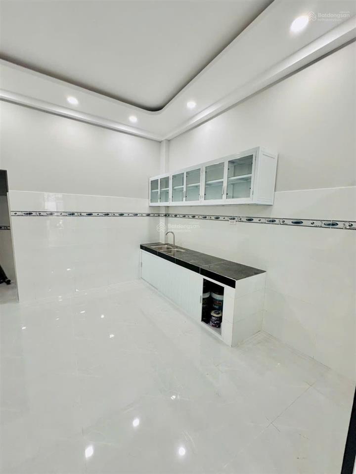 Giá 4 tỷ (chỉ 68 triệu/m2)  sổ hồng 58,8 m2  nhà mới 2 tầng  đoàn văn bơ
