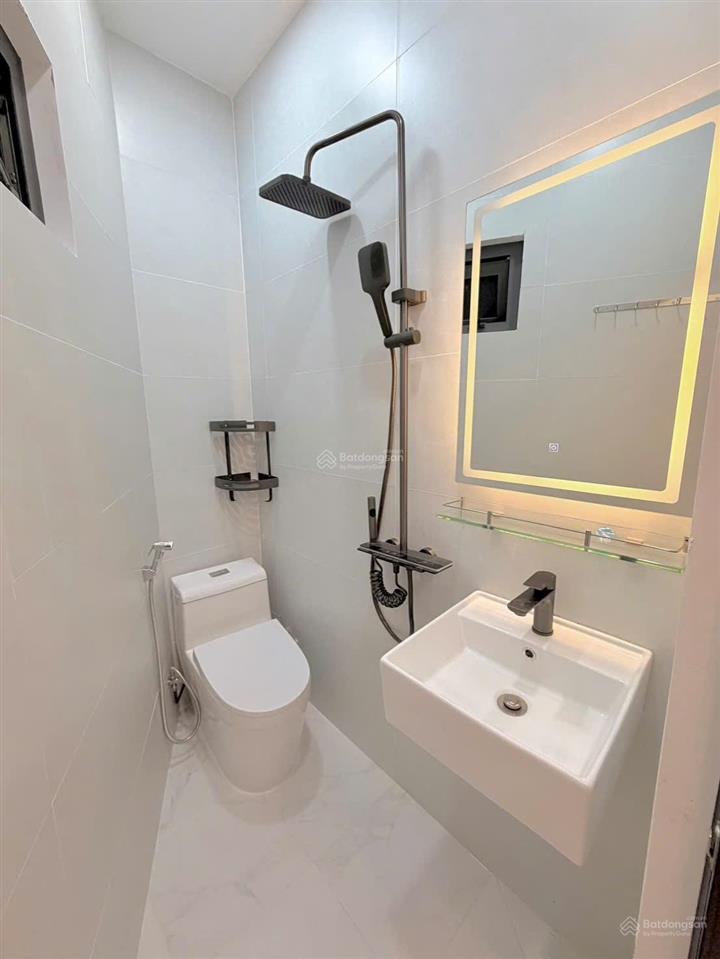 Chỉ 4,89 tỷ  dt 53 m²  đất dân cư  gần ra mt tôn đản  nhà mới 2 tầng 3pn 3wc