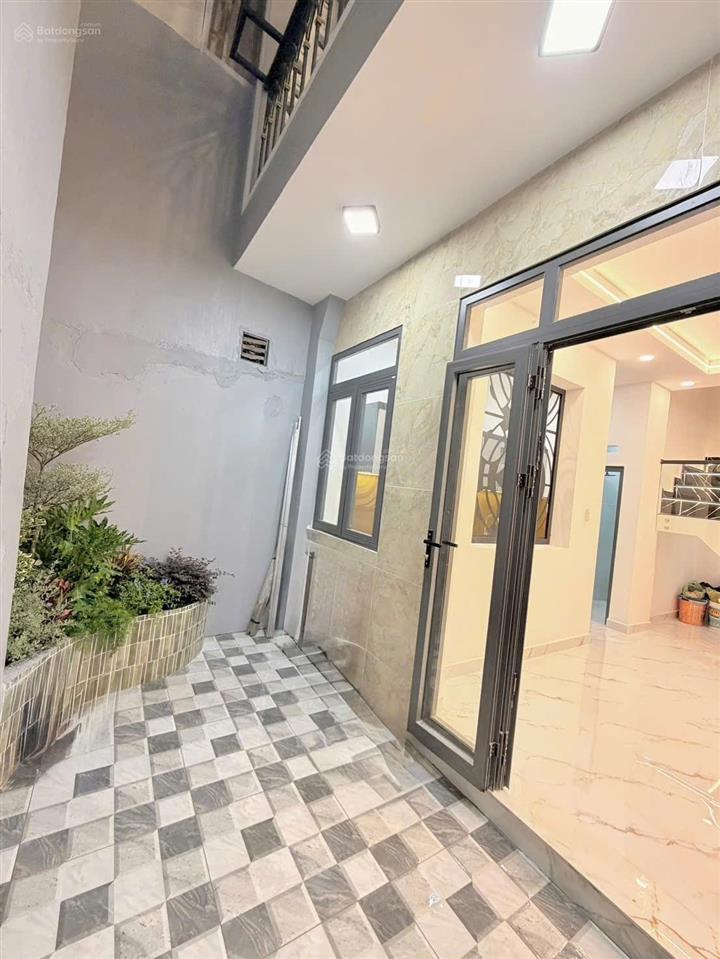 Chỉ 4,89 tỷ  dt 53 m²  đất dân cư  gần ra mt tôn đản  nhà mới 2 tầng 3pn 3wc